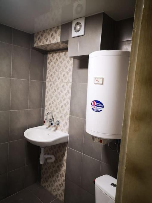 Apartmán Студиото Е Партер От Жилищна Сграда. Топ Център. Varna Exteriér fotografie
